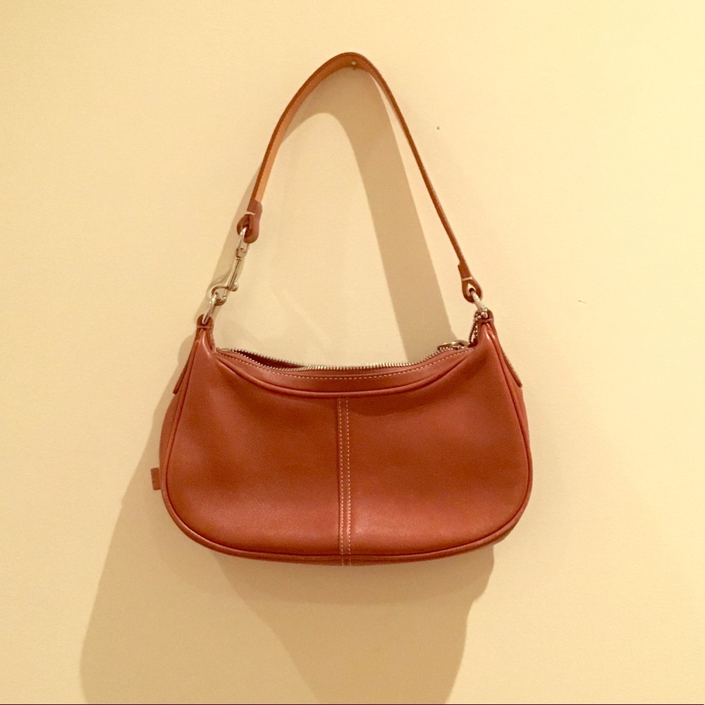 Tan Coach purse - leather, excellent condition